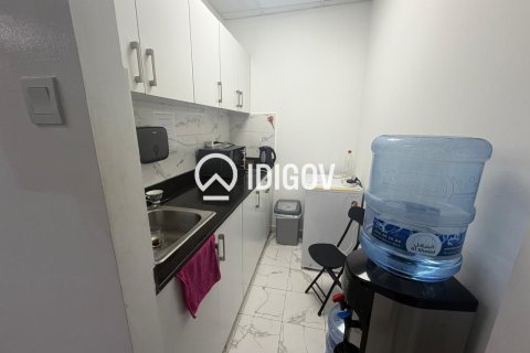 Oficina en Business Bay, Dubai, 143.44 m², № 121150 - foto 19