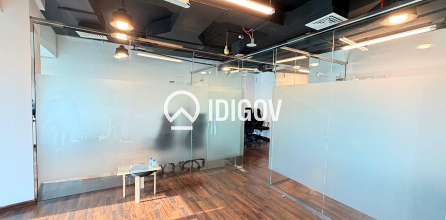Oficina en Business Bay, Dubai, 67.45 m², № 121147