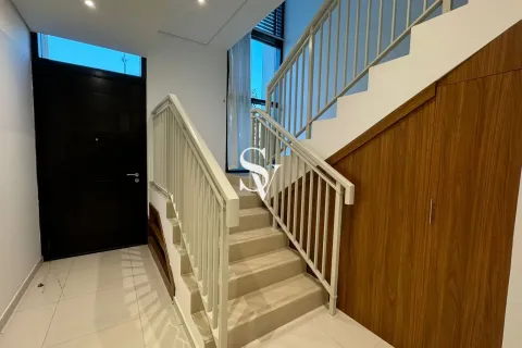 Adosado en DAMAC Hills (Akoya by DAMAC), Dubai, 3 dormitorios, 324 m², № 89912 - foto 5