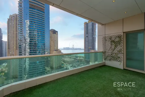 Купить квартиру в Дубай Марине, Дубай: 2 спальни, 122м², № 61709 - фото 1