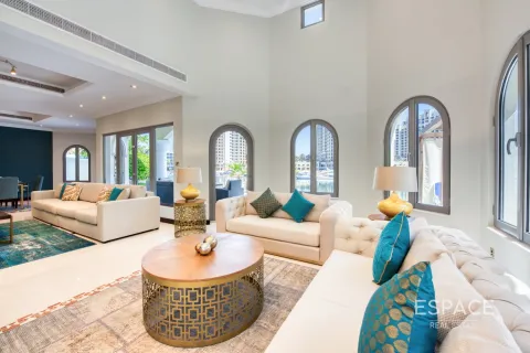 Villa in Palm Jumeirah, Dubai 4 bedrooms, 465 sq.m. № 61794 - photo 4
