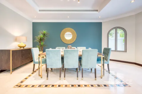 Villa in Palm Jumeirah, Dubai 4 bedrooms, 465 sq.m. № 61794 - photo 10