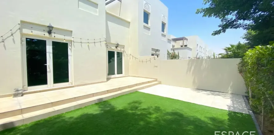 Townhouse in Al Furjan, Dubai 3 bedrooms, 301 sq.m. № 61711