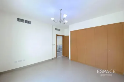 Townhouse in Al Furjan, Dubai 3 bedrooms, 301 sq.m. № 61711 - photo 15