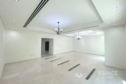 Townhouse in Al Furjan, Dubai 3 bedrooms, 301 sq.m. № 61711 - photo 16