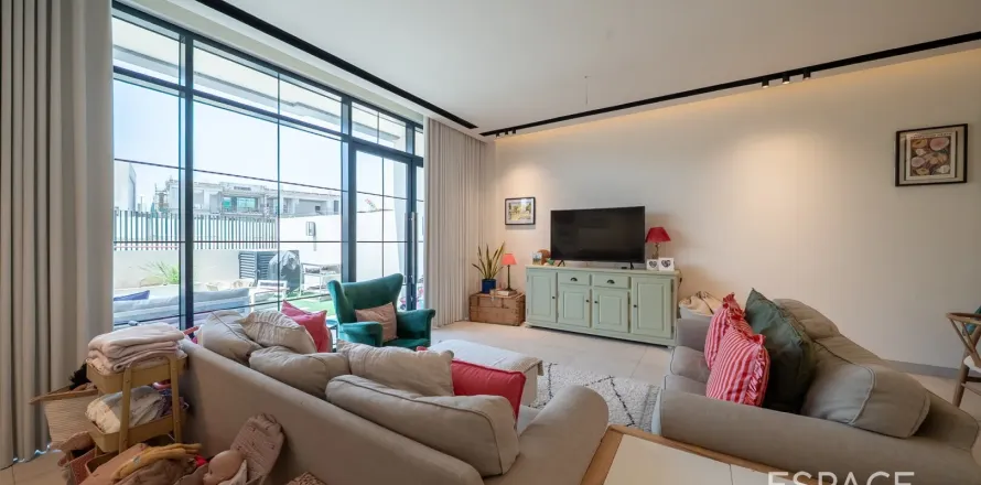 Таунхаус в Al Furjan, Дубай, 3 спальни, 198м², № 61801