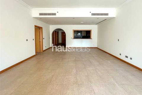 Apartamento en Shoreline Apartments, Palm Jumeirah, Dubai, 2 dormitorios, 186 m², № 43854 - foto 1