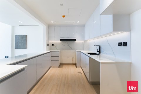 Купить квартиру в Дубае: 2 спальни, 91.3м², № 91972 - фото 2