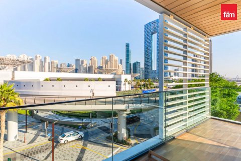 Appartement à Dubai, 3 chambres, 196 m², № 137534