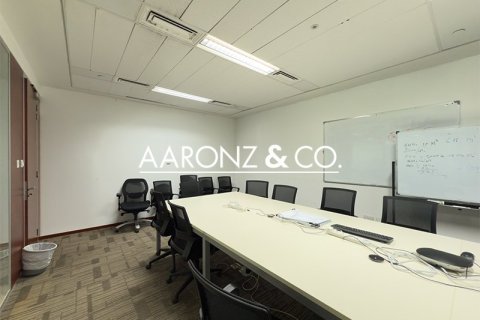 مكتب في Sheikh Zayed Road, دبي 36 م² رقم 103309