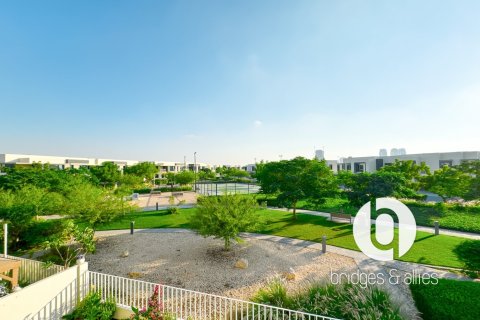 Villa en Dubai Hills Estate, Dubai, 5 dormitorios, 257 m², № 103310 - foto 4