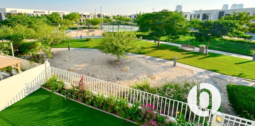 Villa en Dubai Hills Estate, Dubai, 5 dormitorios, 257 m², № 103310