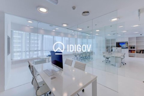 Oficina en Jumeirah Lake Towers, Dubai, 198.72 m², № 121143 - foto 19