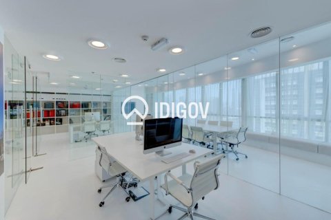 Oficina en Jumeirah Lake Towers, Dubai, 198.72 m², № 121143