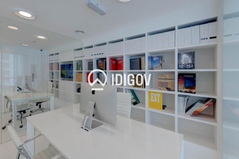 Oficina en Jumeirah Lake Towers, Dubai, 198.72 m², № 121143 - foto 2