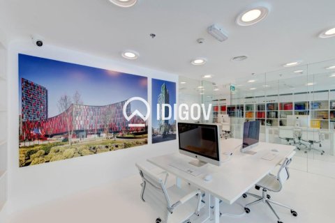 Oficina en Jumeirah Lake Towers, Dubai, 198.72 m², № 121143 - foto 9