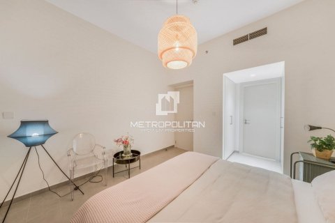 Снять в аренду квартиру в Дубай Хилс Эстейт, Дубай: 2 спальни, 101м², № 73835 - фото 11