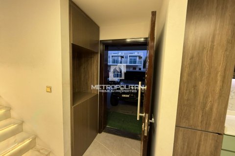 Купить таунхаус в DAMAC Hills (Akoya by DAMAC), Дубай: 3 спальни, 155м², № 73845 - фото 14