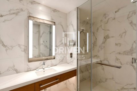 Apartment in The Address Residences Dubai Opera, Downtown Dubai (Downtown Burj Dubai), Dubai 3 bedrooms, 165.46 sq.m. № 126455 - photo 19