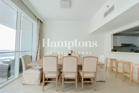 Apartamento en Jumeirah Beach Residence, Dubai, 2 dormitorios, 151.98930800 m², № 63186 - foto 9