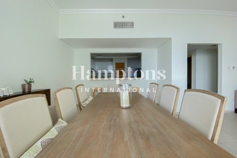 Apartamento en Jumeirah Beach Residence, Dubai, 2 dormitorios, 151.98930800 m², № 63186 - foto 7
