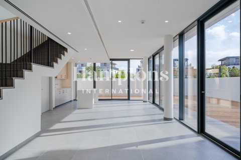 Villa en Arabian Ranches 3, Dubai, 5 dormitorios, 420.01446300 m², № 63189 - foto 4