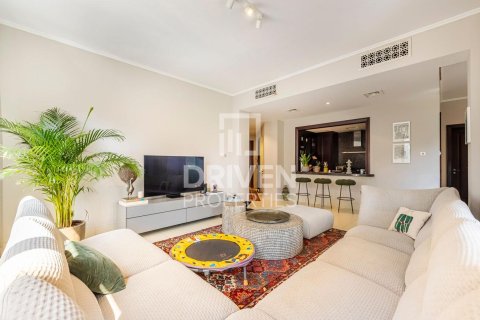 Apartamento en Old Town, Dubai, 3 dormitorios, 190 m², № 64785 - foto 3