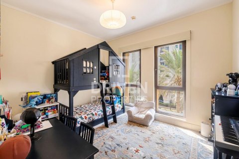 Apartamento en Old Town, Dubai, 3 dormitorios, 190 m², № 64785 - foto 9