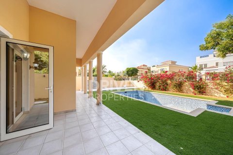 Villa en Hacienda, The Villa, Dubai, 5 dormitorios, 334 m², № 64788 - foto 25