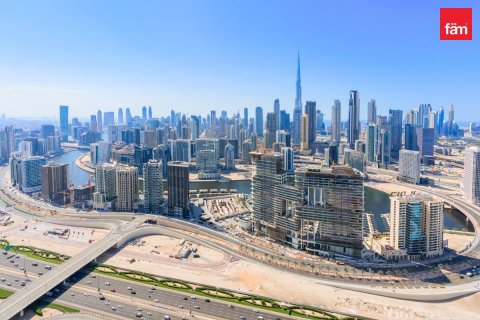 Apartamento en Business Bay, Dubai, 2 dormitorios, 128.9 m², № 11967 - foto 1