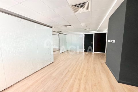 Купить офис в Бизнес-Бэе, Дубай: 1 комната, 135.2м², № 6780 - фото 5