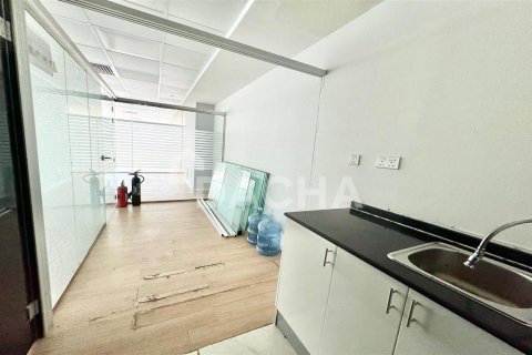 Купить офис в Бизнес-Бэе, Дубай: 1 комната, 135.2м², № 6780 - фото 11