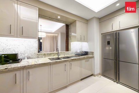 Снять в аренду квартиру в Даунтаун Дубай (Даунтаун Бурдж Дубай), Дубай: 3 спальни, 225.5м², № 92160 - фото 13