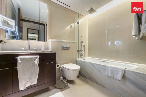 Снять в аренду квартиру в Даунтаун Дубай (Даунтаун Бурдж Дубай), Дубай: 3 спальни, 225.5м², № 92160 - фото 16