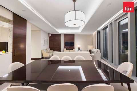 Снять в аренду квартиру в Даунтаун Дубай (Даунтаун Бурдж Дубай), Дубай: 3 спальни, 225.5м², № 92160 - фото 4