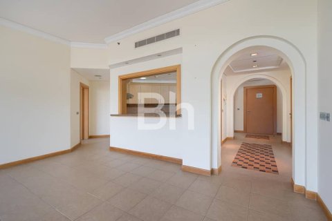 Снять в аренду квартиру в Пальме Джумейре, Дубай: 2 спальни, 144м², № 21675 - фото 3