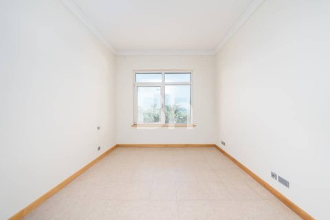 Снять в аренду квартиру в Пальме Джумейре, Дубай: 2 спальни, 144м², № 21675 - фото 2