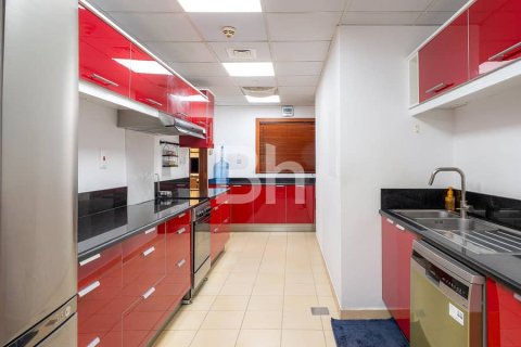 Apartment in Jumeirah Beach Residence, Dubai 4 bedrooms, 256 sq.m. № 21672 - photo 24