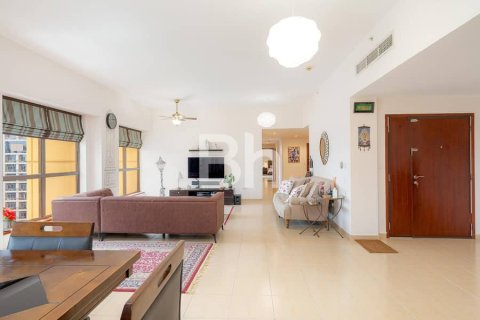 Apartment in Jumeirah Beach Residence, Dubai 4 bedrooms, 256 sq.m. № 21672 - photo 25
