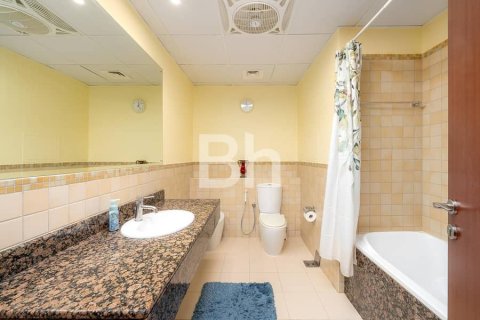 Apartment in Jumeirah Beach Residence, Dubai 4 bedrooms, 256 sq.m. № 21672 - photo 11