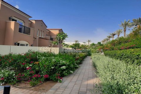 Adosado en Dubai, 3 dormitorios, 185.6 m², № 141516 - foto 12