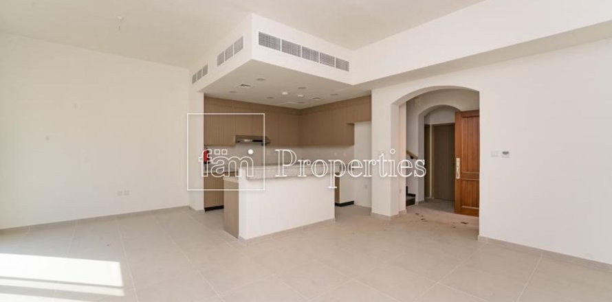 Adosado en Dubai, 3 dormitorios, 185.6 m², № 141516