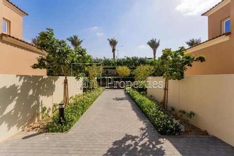 Adosado en Dubai, 3 dormitorios, 185.6 m², № 141516 - foto 13