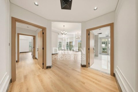 Appartement à Jumeirah Village Circle, Dubai, 3 chambres, 221.39 m², № 128455