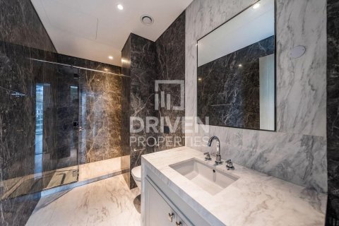 Apartment in Downtown Dubai (Downtown Burj Dubai), Dubai 5 bedrooms, 692.5 sq.m. № 128447 - photo 22