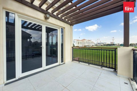 Купить виллу в Дубае: 4 спальни, 386м², № 90466 - фото 11