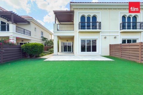 Купить виллу в Дубае: 4 спальни, 386м², № 90466 - фото 12