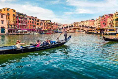 Villa in Dubai 6 bedrooms, 453.9 sq.m. № 90456 - photo 12