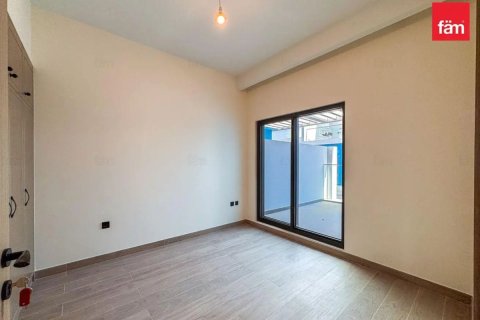 Снять в аренду таунхаус в Дубае: 5 спален, 298.8м², № 90458 - фото 8