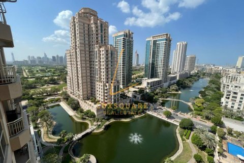 Appartement à Mosela, The Views, Dubai, 2 chambres, 131 m², № 72629 - photo 1